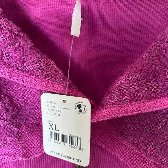 Free People fuschia crop top - Picture 3 of 5